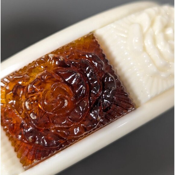 Vintage Sarah Coventry Rose Lucite Bangle Bracelet Faux Amber Cream 8.5" - Picture 1 of 13